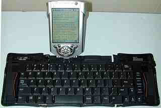 Folding keyboard for PDA