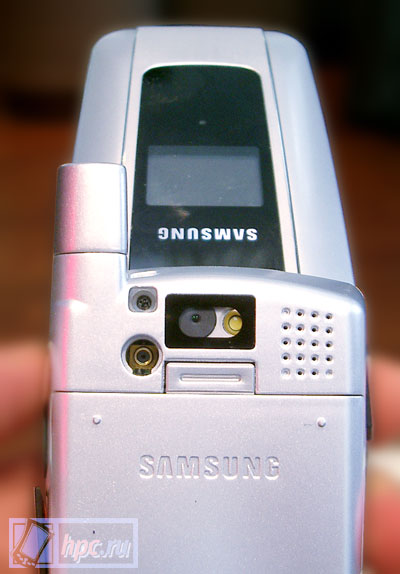 CeBIT 2003: el futuro del arco iris Samsung. Comunicadores SGH-i500 Palm, SGH-i700 Pocket PC, Symbian SGH-D700