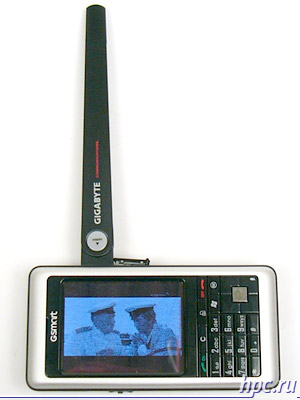 Communicator Gigabyte GSmart i120, or a pocket TV with a keyboard