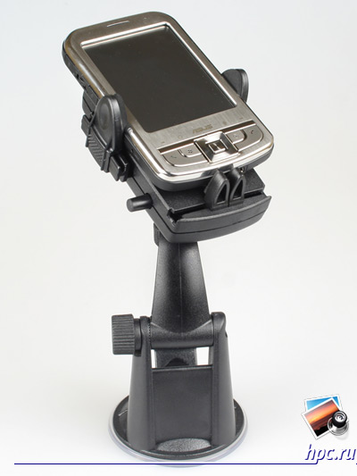 ASUS P550: коммуникатор с дисплеем 3,5 дюйма