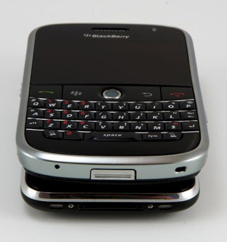 BlackBerry  iPhone