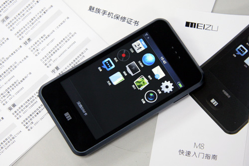 Meizu M8 - iPhone -