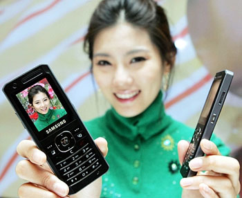 Samsung SGH-Z150    3G-
